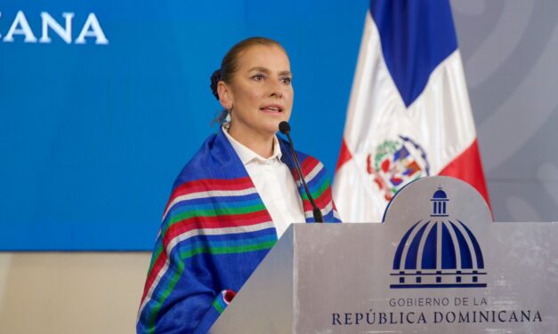 República Dominicana recibe donación de México para el rescate de archivos históricos