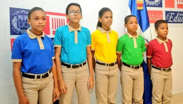 Cambio de uniformes escolares no se ha decidido, según MINERD