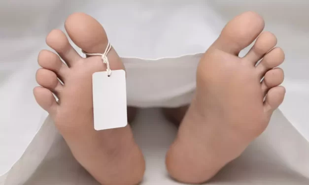 Muere menor electrocutado; residentes habrían reportado avería