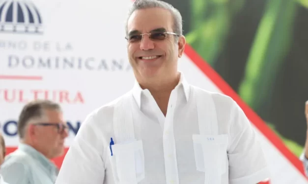 Presidente Abinader anuncia apoyo de RD$400 millones para pignoración de arroz