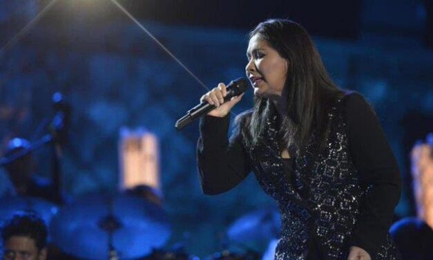 Ana Gabriel abarrota el Palacio de los Deportes en su primera función en Santo Domingo