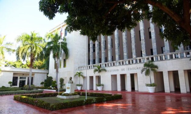 Han licitado 400 aulas móviles para suplir demanda de cupos para próximo año escolar