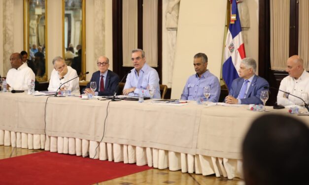 Presidente Abinader propone gran pacto entre gobierno, partidos políticos y sociedad civil para enfrentar cambio climático