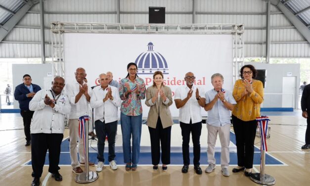 Gobierno entrega tres polideportivos en La Altagracia, El Seibo y Hato Mayor