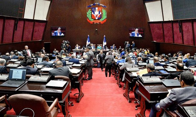 Diputados dominicanos convierten en ley la facturación electrónica