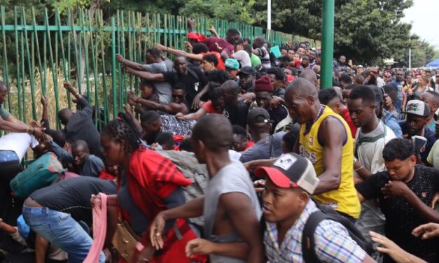 MEXICO: Miles migrantes están concentrados en la frontera sur