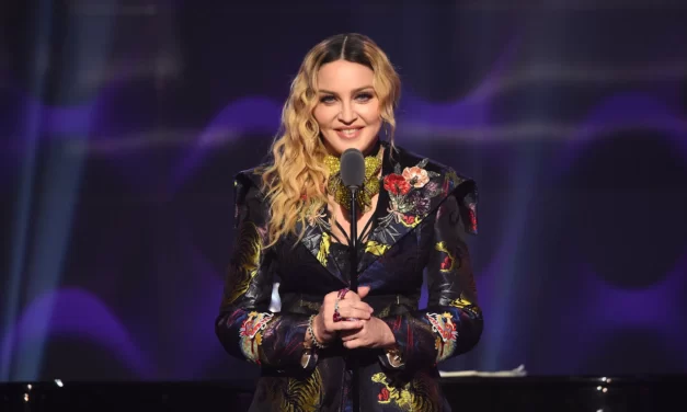 Ingresan a Madonna a cuidados intensivos por infección bacteriana