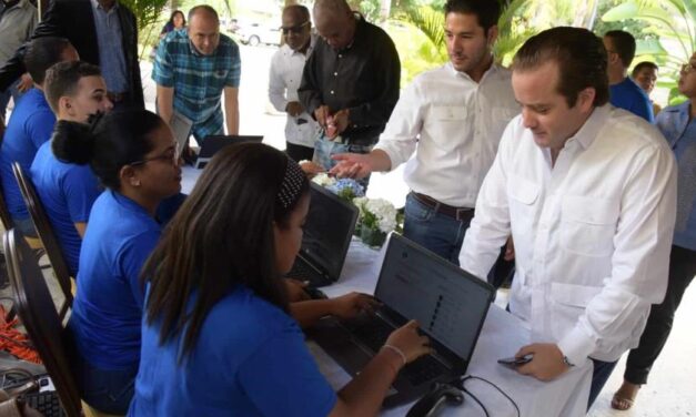 Tener un millón de pesos y saber leer, entre los requisitos para ser precandidato del PRM