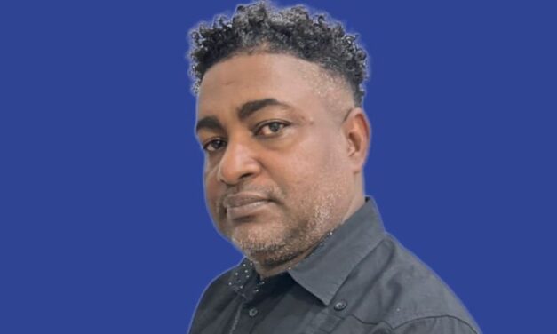 Locutor J.Wilson García Gana micrófono de oro en la Provincia María Trinidad Sánchez.