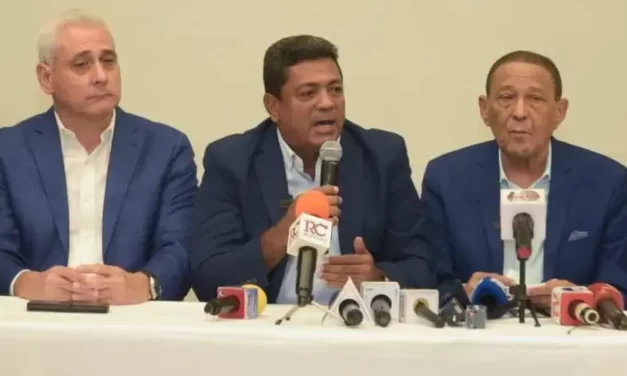 ¿Crisis en PRD por alianza opositora? Renuncian Junior Santos, Fiquito Vásquez y otros dirigentes