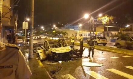 ECUADOR: Dos coches bomba explotan en Quito sin víctimas