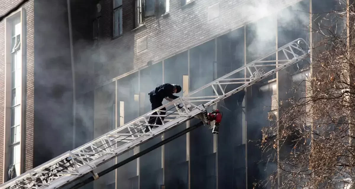 Asciende a 73 la cifra de muertos tras incendio en edificio