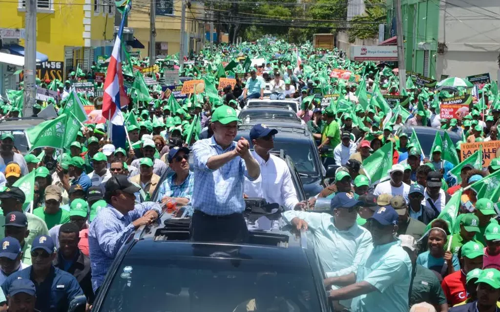 La Fuerza del Pueblo celebrará los 2 millones de afiliados en la Plaza de la Bandera