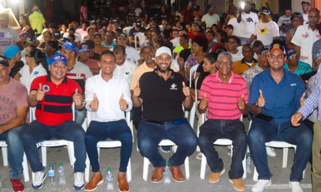 CUADROS HISTÓRICOS DEL PELEDEISMO NUEVO Y TRADICIONAL DE SAN JOSÈ DE VILLA PIDEN 4 AÑOS MÁS PARA LUÍS ABINADER