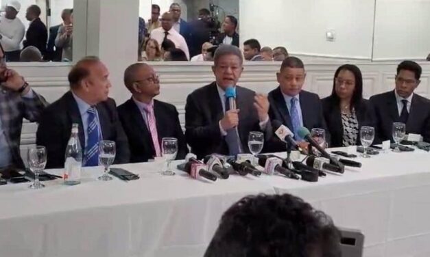 Leonel Fernández: “No se puede prolongar indefinidamente un cierre de frontera”