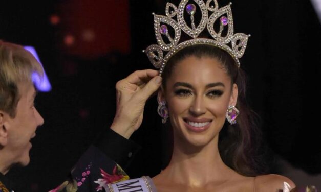 Miss Sánchez Ramírez Mariana Downing se corona Miss República Dominicana Universo 2023