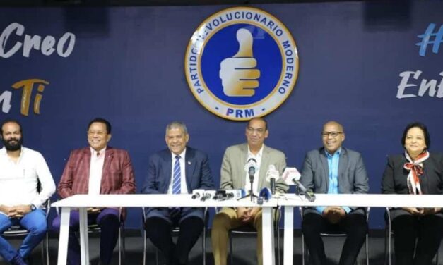 El PRM da a conocer a sus siete candidatos a diputados de ultramar