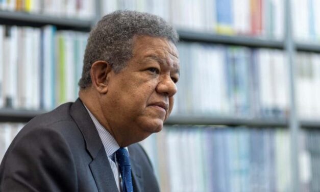 Expresidente Fernández pospone visita haría este lunes a Dajabón