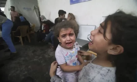 Suben a 1,300 los muertos en Israel y a 1,203 los palestinos en Gaza