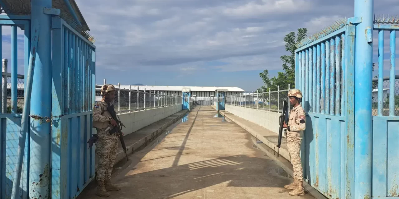 Haití decide mantener la frontera cerrada hasta nuevo aviso.