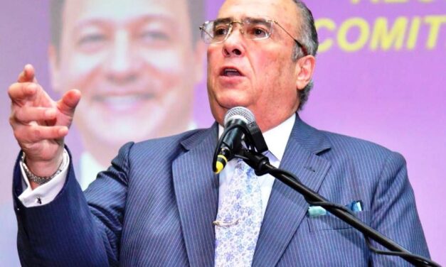 Charlie Mariotti compara al PRM con el diablo