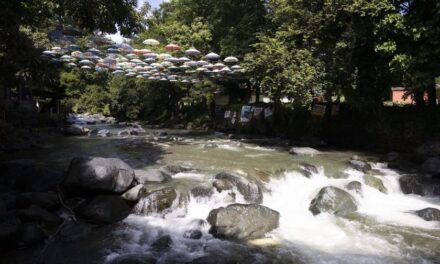 Clausuran provisionalmente negocios en ríos de Bonao tras crecida del Fula