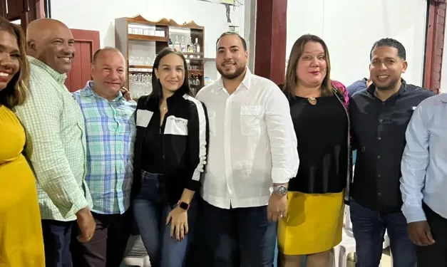 PLD y Fuerza del Pueblo formalizan pacto en Cabrera; Gabino Fernández será candidato a la Alcaldía