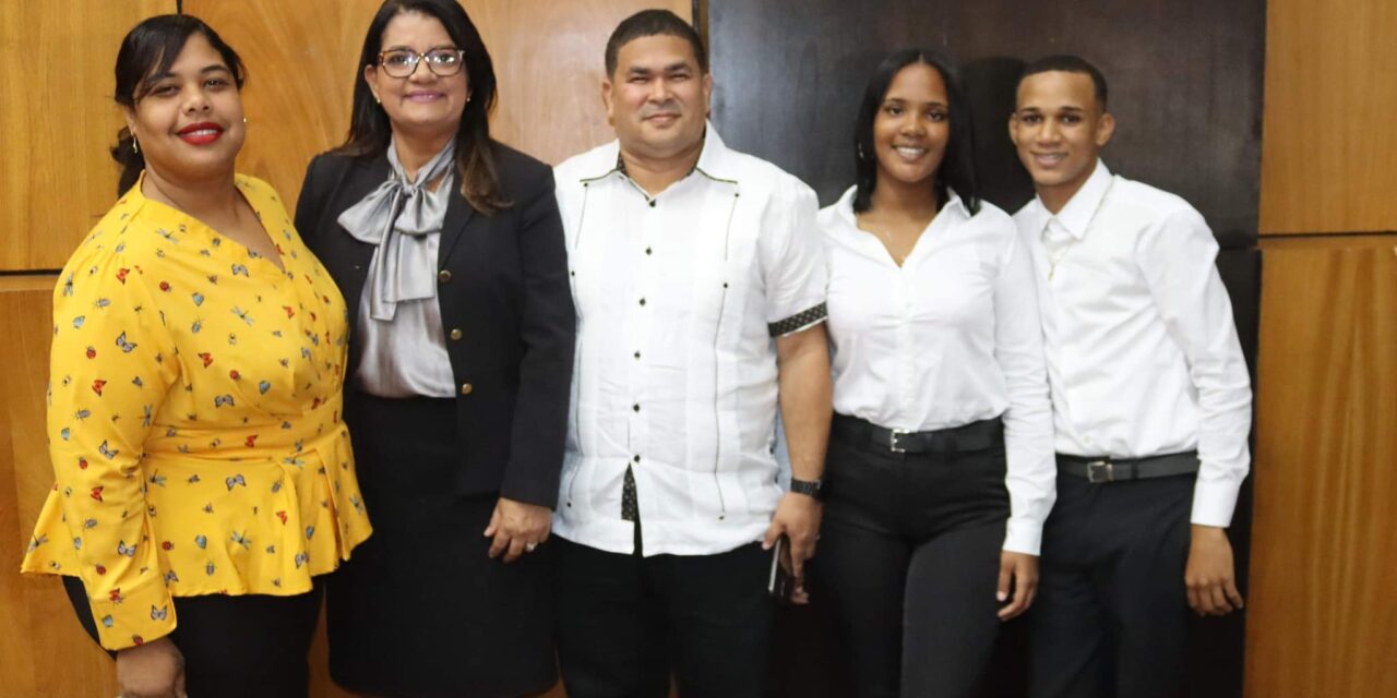 UASD Centro Nagua participa en la Graduación Regional Nordeste de la Escuela Vocacional de las Fuerzas Armadas y la Policía Nacional