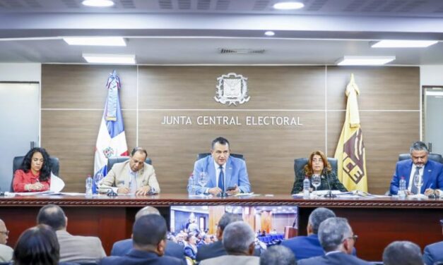 JCE aprueba alianzas de partidos políticos para las elecciones municipales de febrero