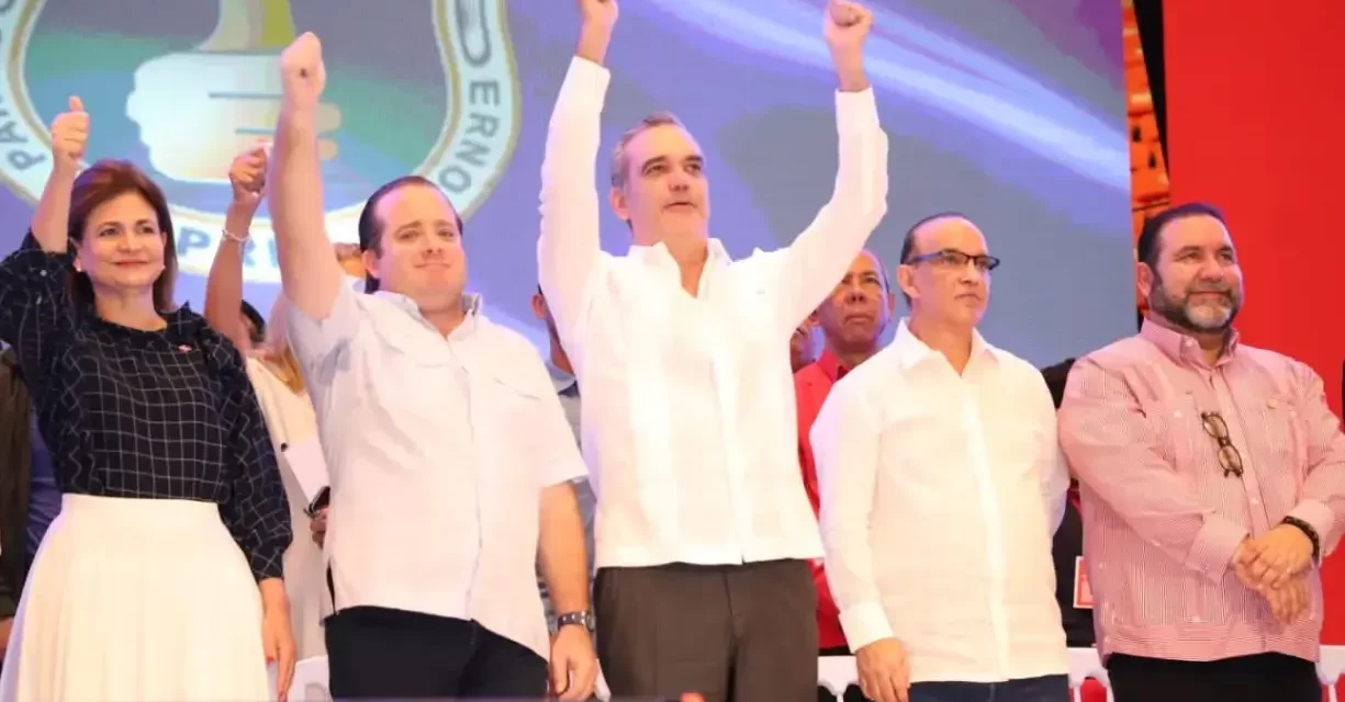 Raquel será otra vez compañera de boleta de Abinader