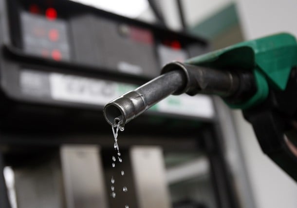 Anadegas dice gasolina premiun y regular deberán bajar 22 y 14 pesos