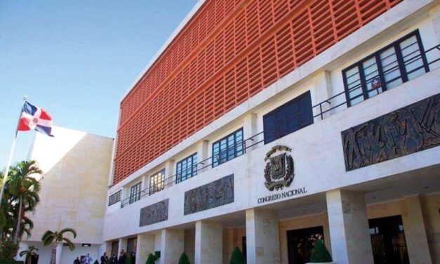 Legisladores posponen debate del aborto por temor a perder votos