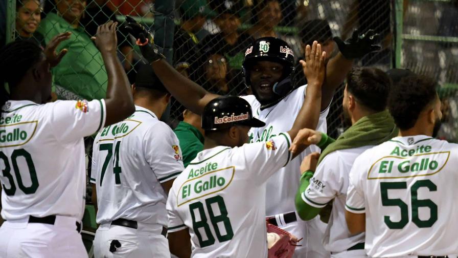 Las Estrellas barren al Licey y lo manda a la zona pantanosa