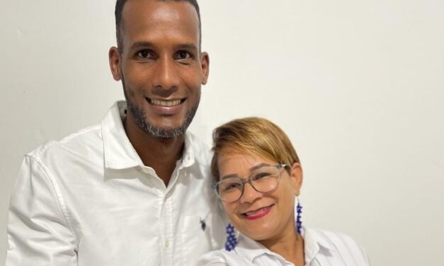 Oscar Pablo escoge como candidata a vicealcaldesa de El Factor a la profesora Elizabeth Cruz Villar