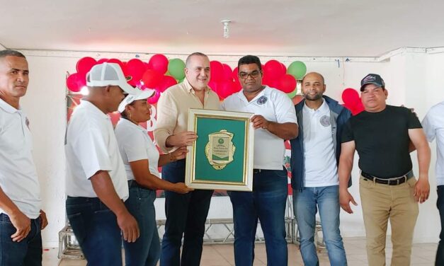 Senador Alexis Victoria realiza un gran almuerzo navideño en María Trinidad Sánchez