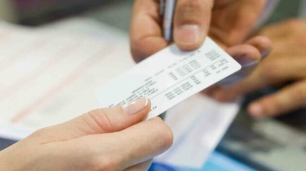 Suben a RD$12,000 cobertura medicinas a pacientes con el SFS