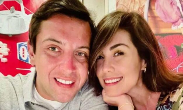 Presentadora de televisión cancela su boda al descubrir que su novio es estafador de Tinder
