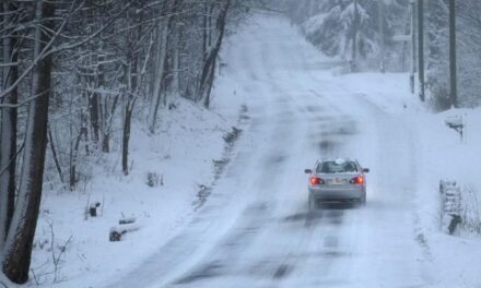 EE.UU.: Fuertes nevadas obligan a cierre escuelas y oficinas gobierno