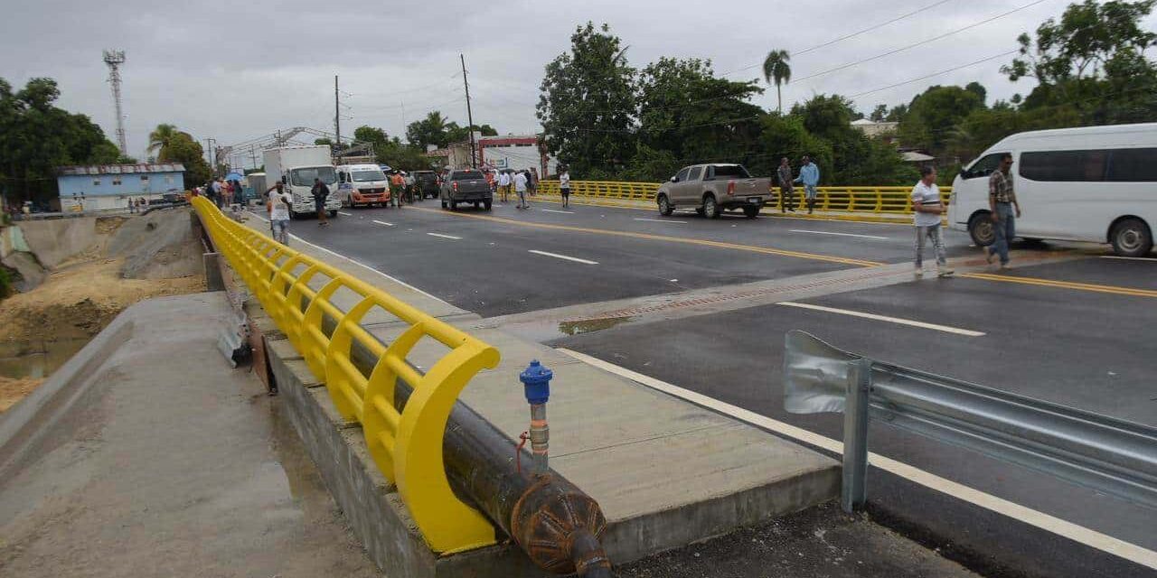 Gobierno entrega puente El Cangrejo en carretera Puerto Plata-Sosúa