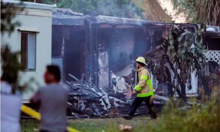 Varias personas mueren al estrellarse un avión pequeño en Florida, EE. UU.