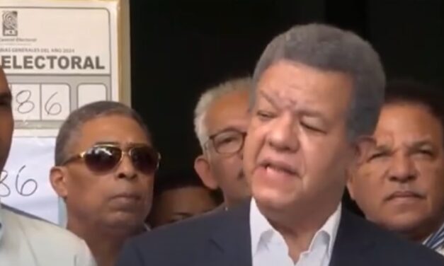 Leonel destaca tranquilidad en que son celebradas las elecciones
