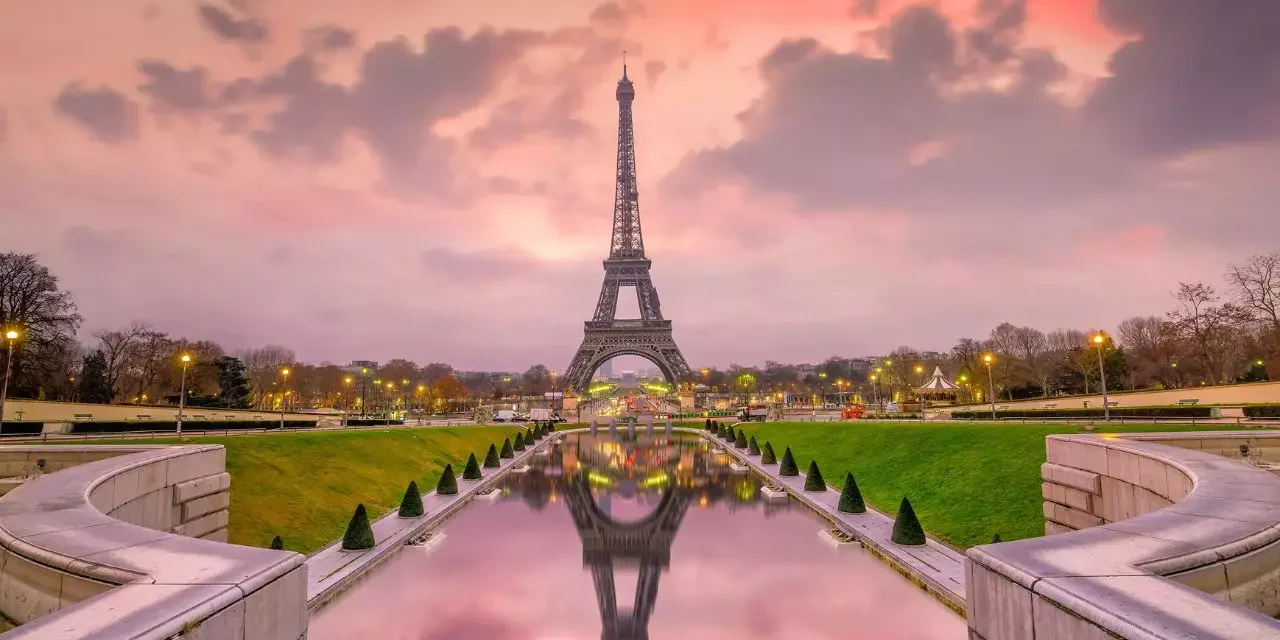 Permanece por segundo día cierre de la Torre Eiffel por huelga