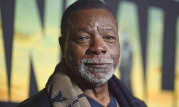 Muere Carl Weathers, actor que interpretó a “Apollo Creed” en “Rocky”, a los 76 años