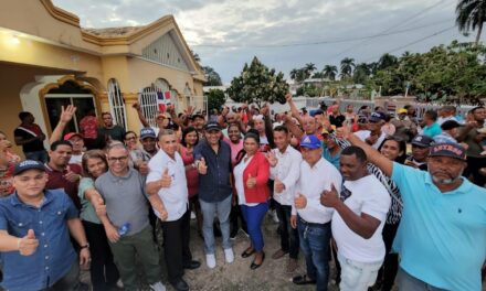 Perremeistas expulsados en Las Gordas Dicen que seguirán apoyando a Luis Abinader y el Senador Alexis Victoria.