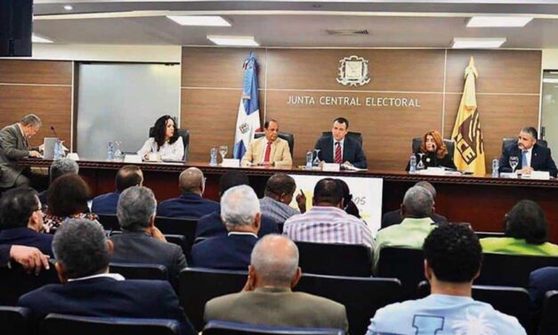 JCE ordena investigar si hay uso de recursos públicos en la campaña