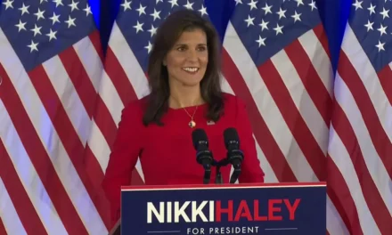 Nikki Haley le deja el camino a Trump y abandona la carrera para la nominación republicana en EEUU