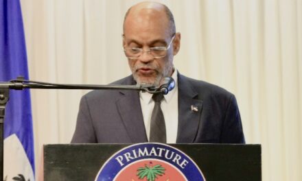 El Primer Ministro de Haití anuncia dimisión en medio ola de violencia