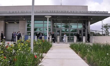 Militares de EE.UU. evacuan a parte del personal de su embajada de Haití