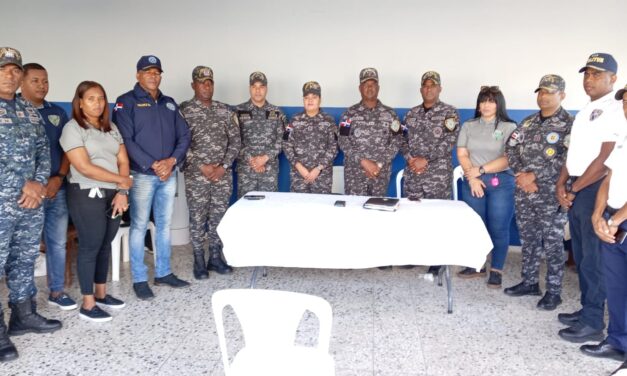 Jóvenes de María Trinidad Sánchez y Samaná fueron evaluados para ser miembros de la Policía Nacional.