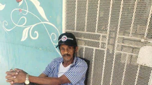 Familiares reportan desaparición de un hombre de 84 años en Villa Mella